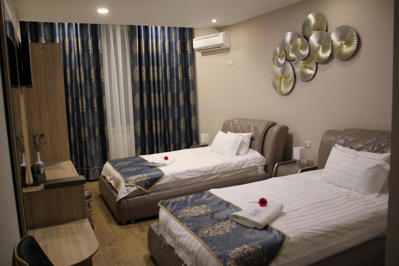 Park Hotel TIRANA Buitenkant foto