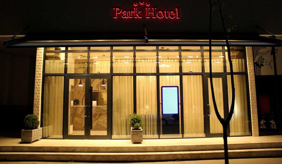 Park Hotel TIRANA Buitenkant foto