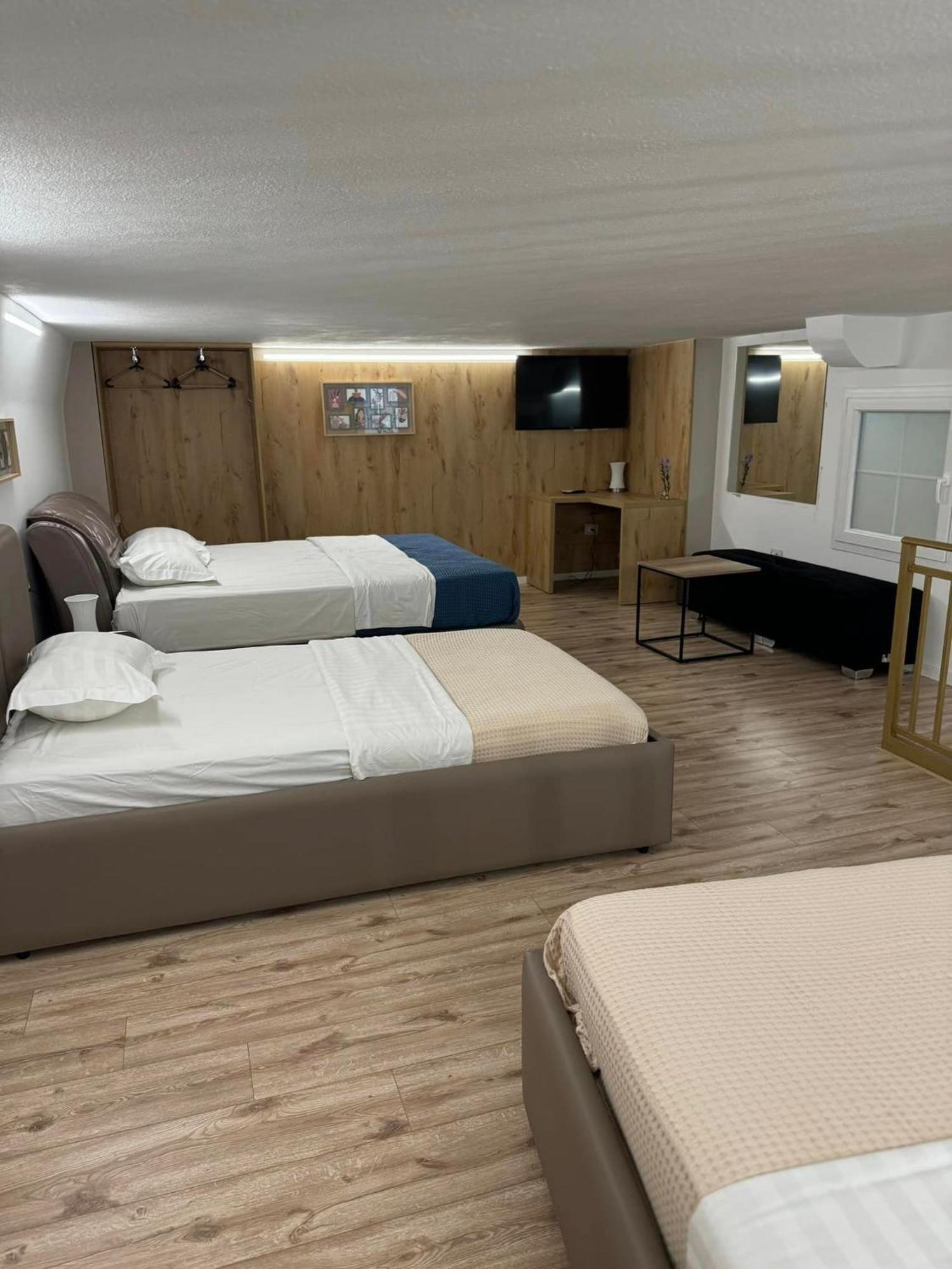 Park Hotel TIRANA Buitenkant foto