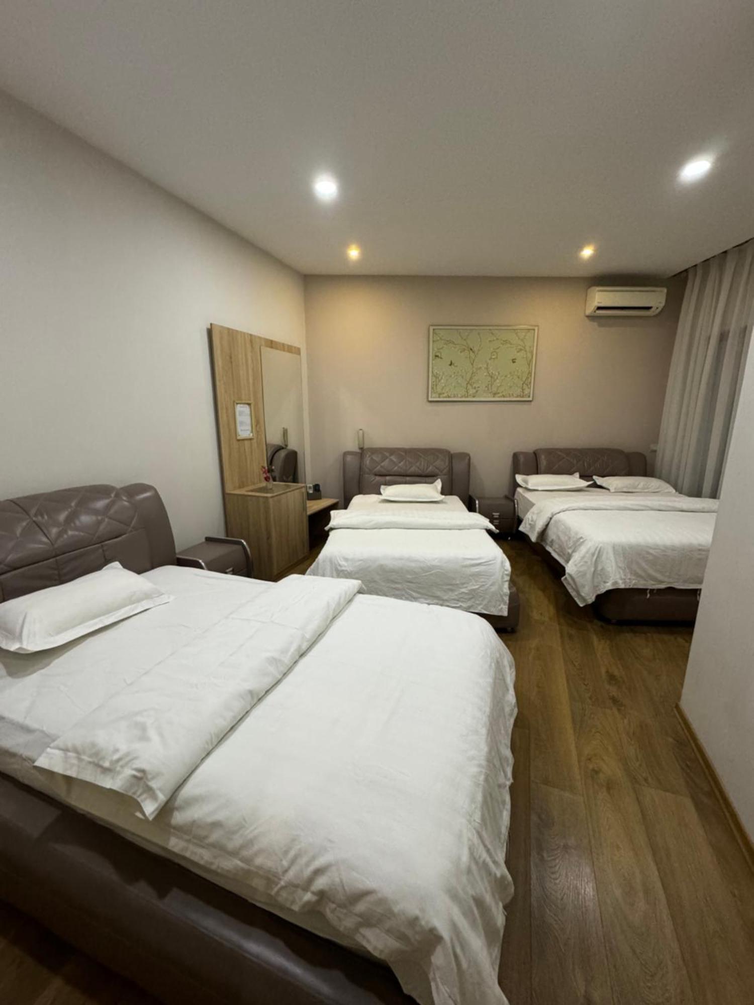 Park Hotel TIRANA Buitenkant foto